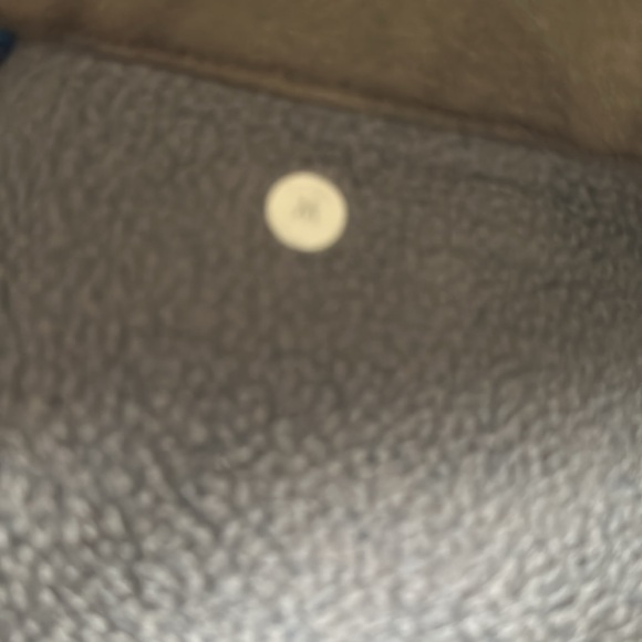 Lululemon sweatahirt - Picture 2 of 2